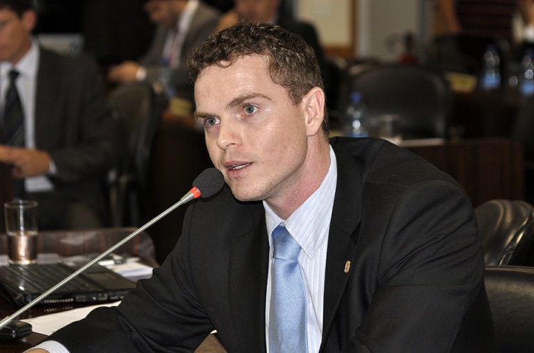 Bruno Pessuti apresenta prévia de relatório da CPI do Transporte Coletivo 