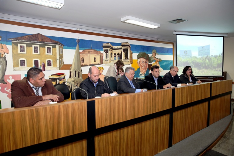 Ausência do INSS é questionada na CPI da Vila Domitila