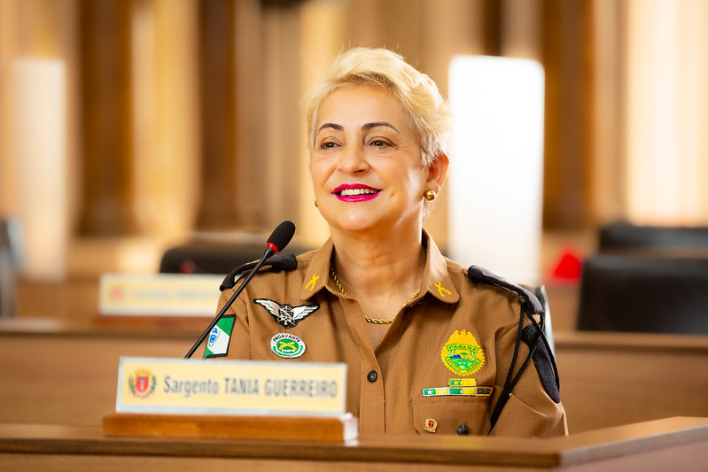Sargento Tania Guerreiro - página interna