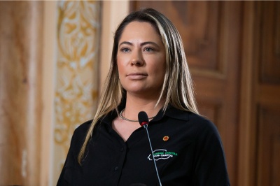 Andressa Bianchessi.jpg