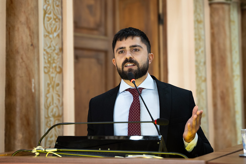 “Falso” voto de aplausos divide vereadores de Curitiba no 1º de abril