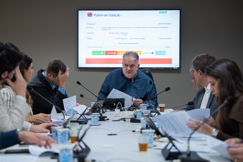 “Freio para animais”, Arte de rua, Parada LGBT: CCJ aprova 5 projetos de lei