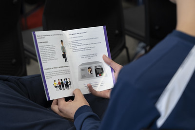 Aluno na visita guiada