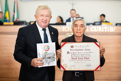 Tito Zeglin entrega homenagem a ex-vereador