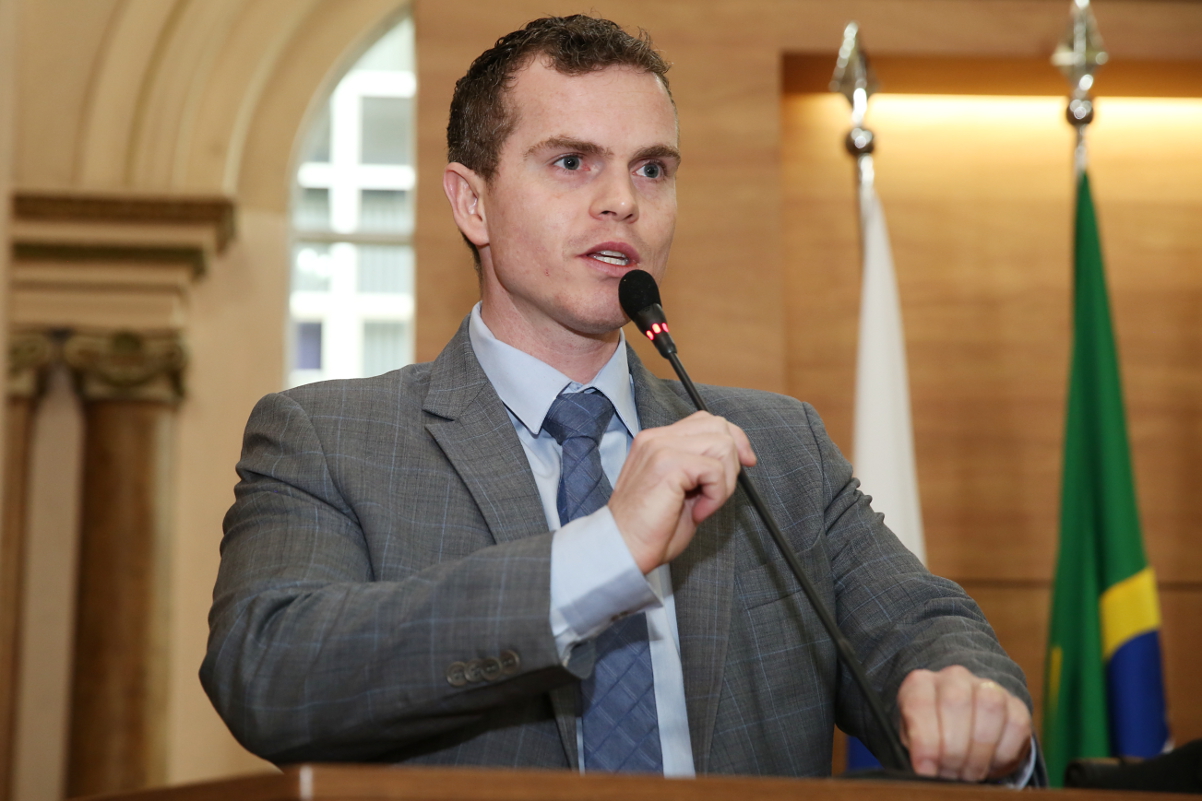 "A tarifa já está superfaturada", diz relator da CPI do Transporte