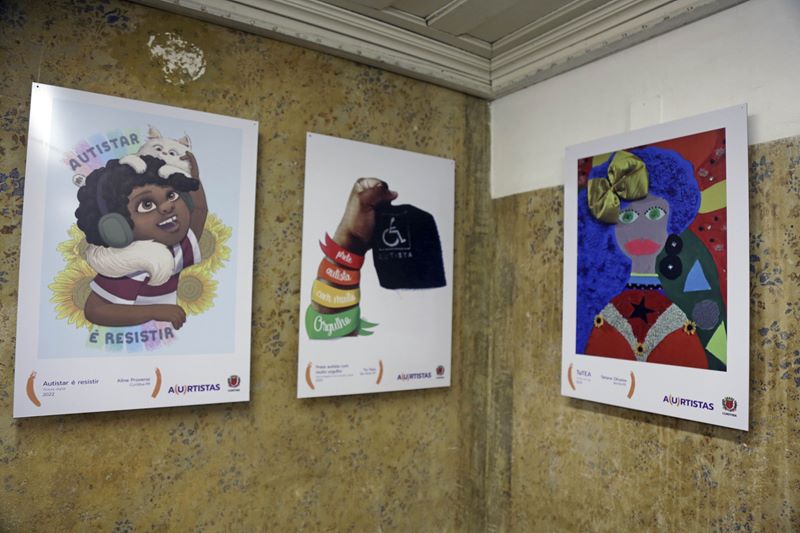 Abril Azul: Câmara de Curitiba recebe exposição inédita de artistas autistas