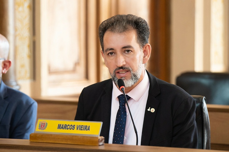 Abril Azul: sugerido mutirão para emissão de carteirinha do autista