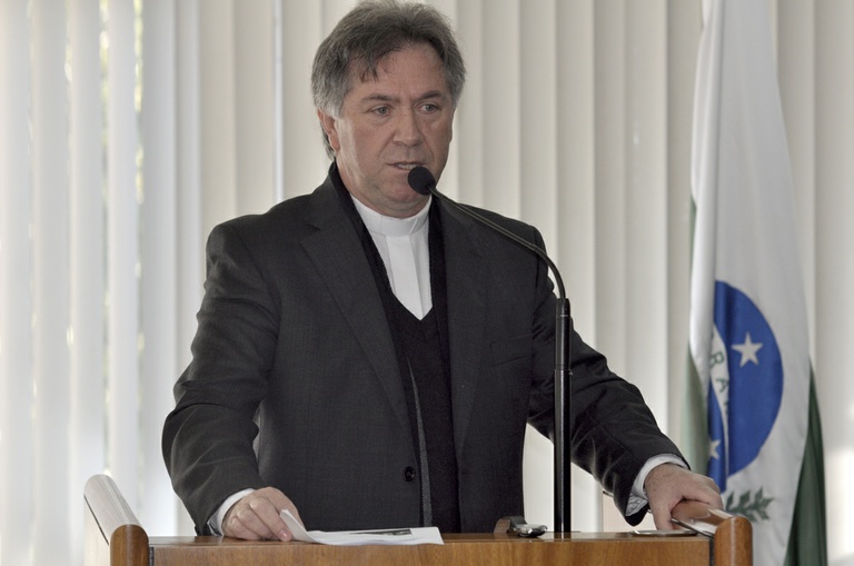 Ação Social do Paraná apresenta projetos à Casa 