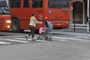 Acessibilidade analisa uso de elevador dos ônibus por carrinho de bebê