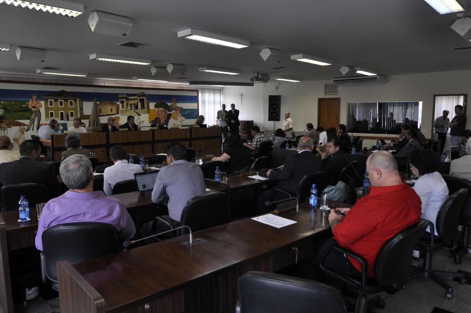 Ações de proteção à infância comentadas em plenário 