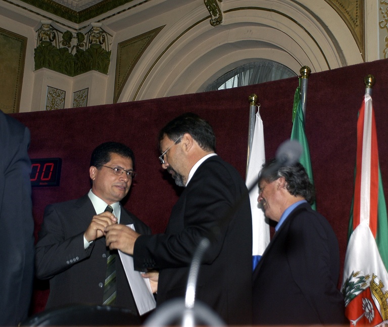 Adenival Gomes assume cadeira na Câmara 