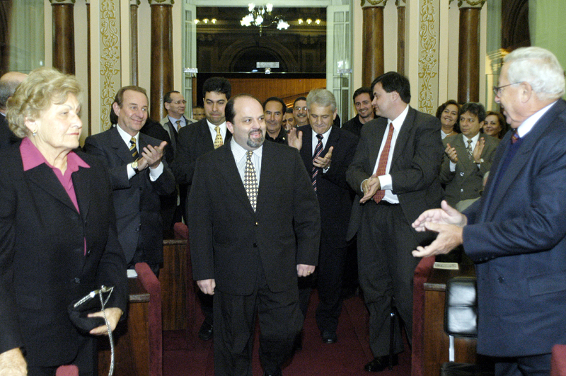 Advogado é Cidadão Honorário de Curitiba 