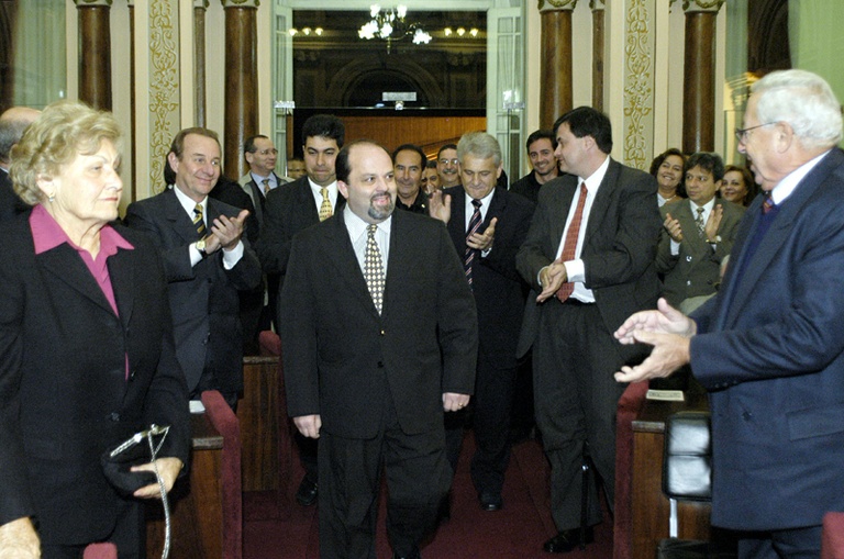 Advogado é Cidadão Honorário de Curitiba 