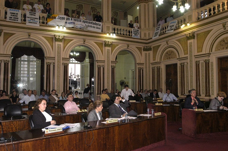 Aeronautas fazem apelo aos vereadores 