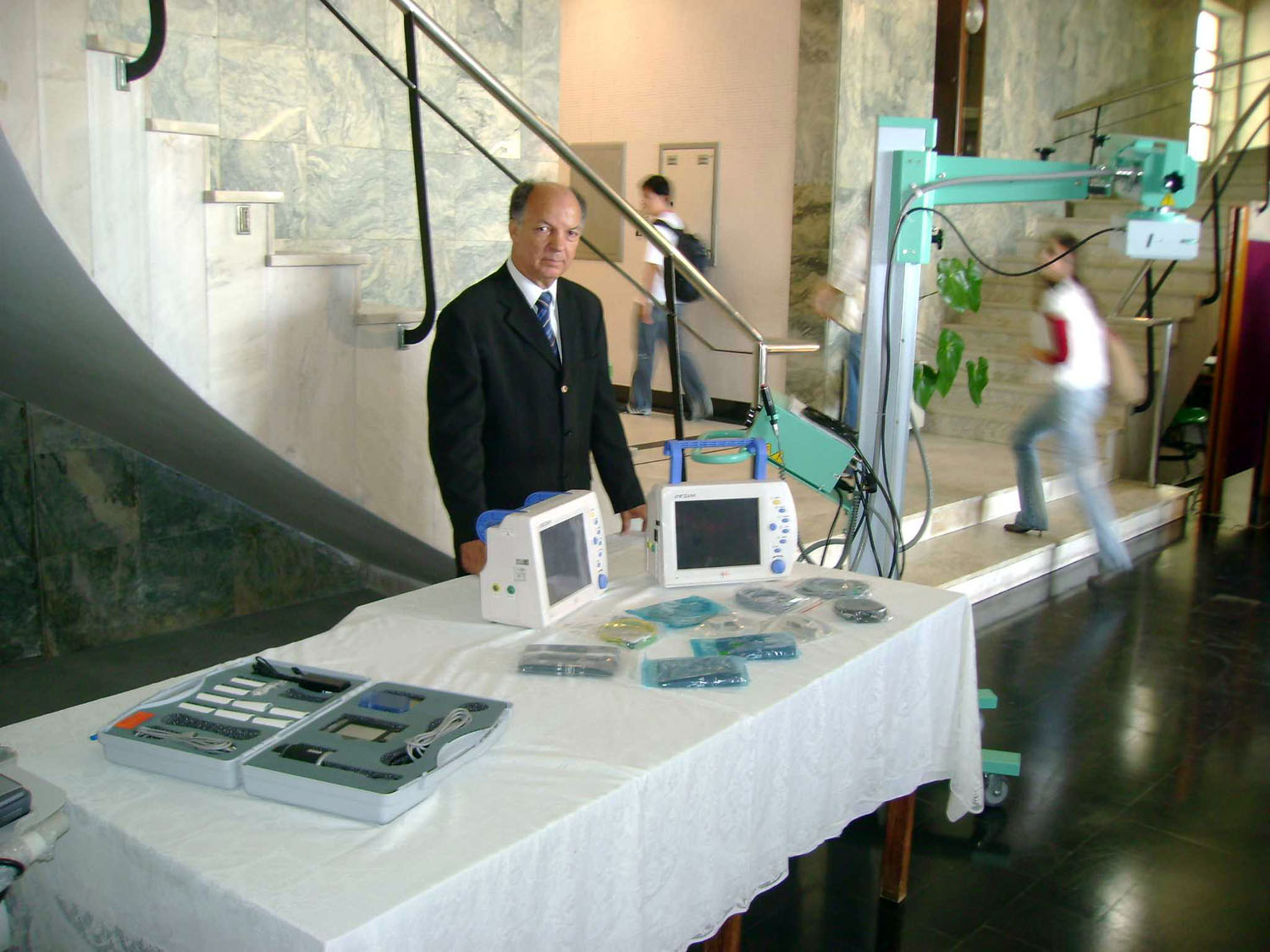 Aladim ajuda HC com novos equipamentos 