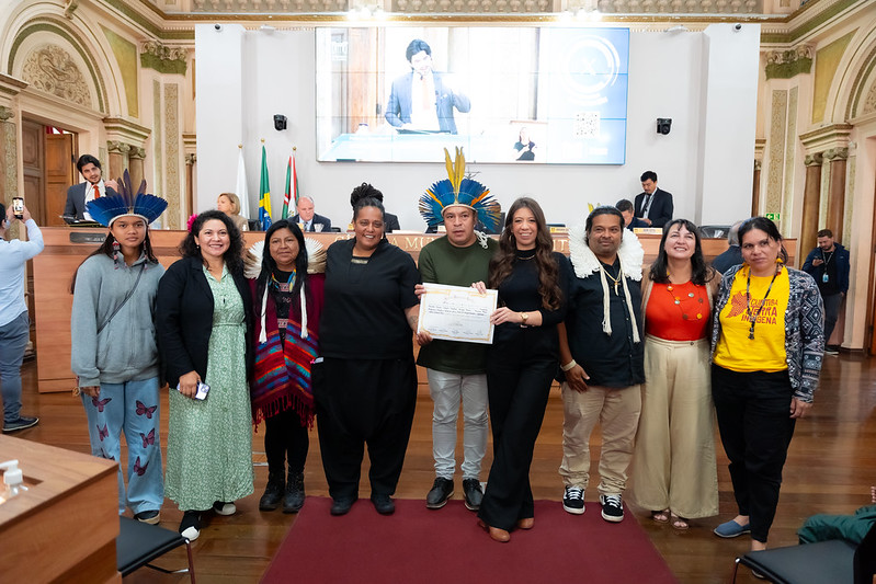 Aldeia Kakané Porã recebe homenagem dos vereadores