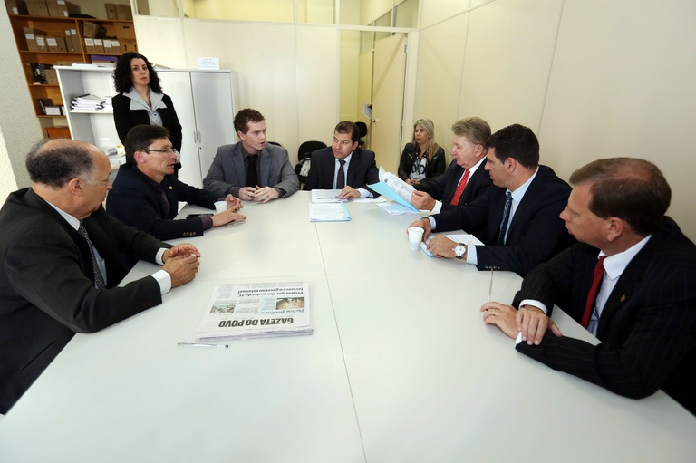 Alteração de cargos na Saúde tem aval da Comissão de Economia