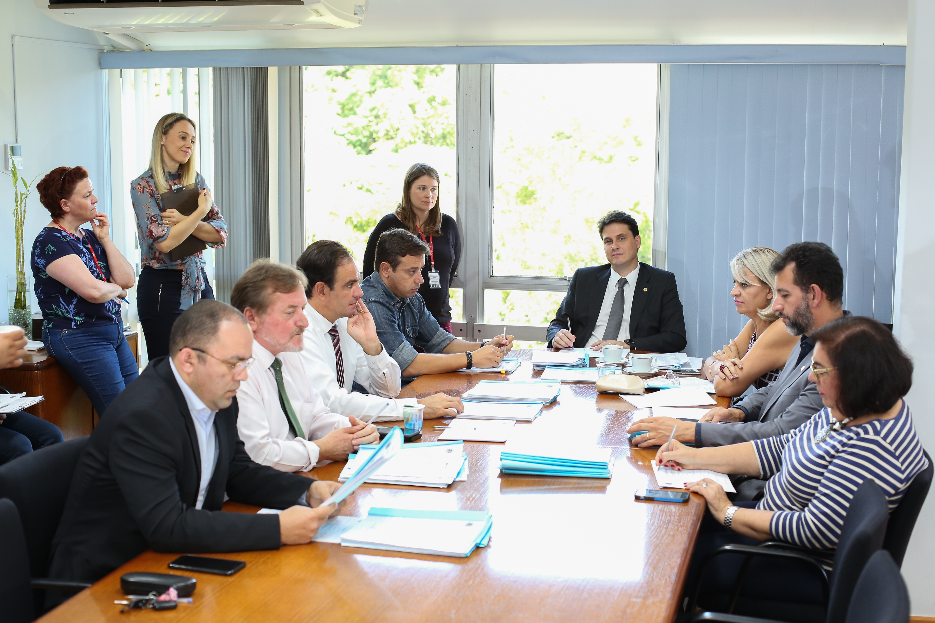 Alteração em lei para funeral gratuito é aprovada na CCJ