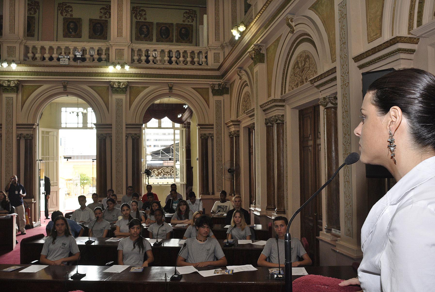 Alunos visitam a Câmara e debatem propostas 