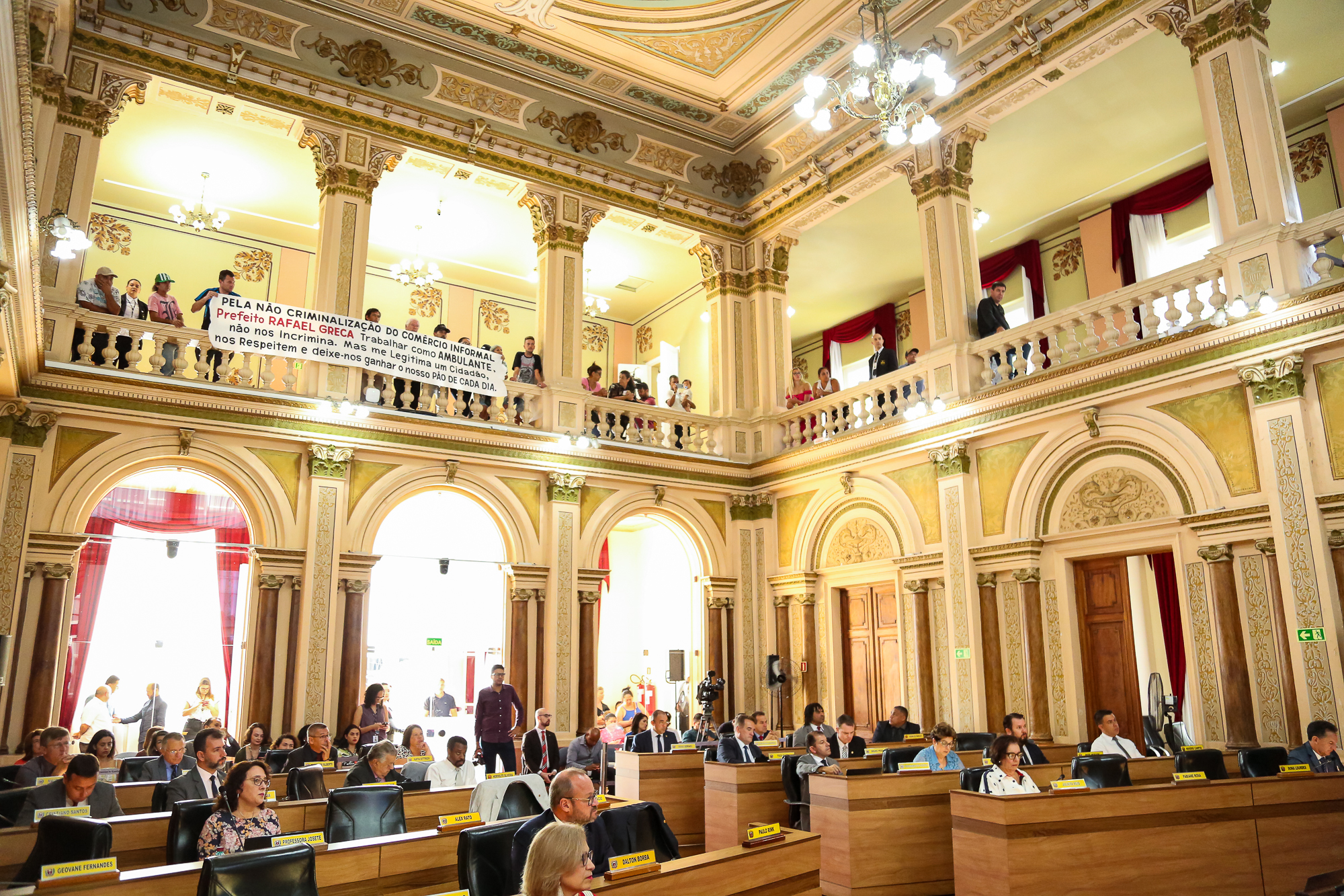 Ambulantes pedem para vender bebidas alcoólicas em grandes eventos