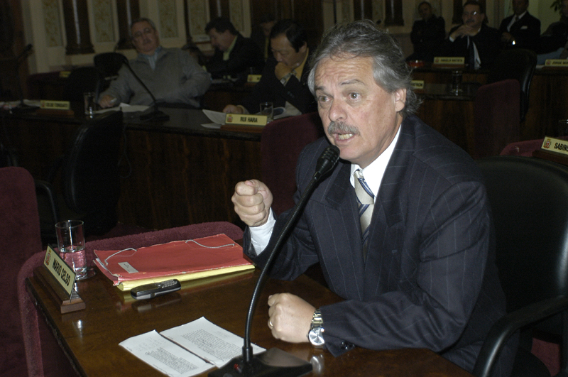 Ampliação na saúde recebe aplausos na Câmara 