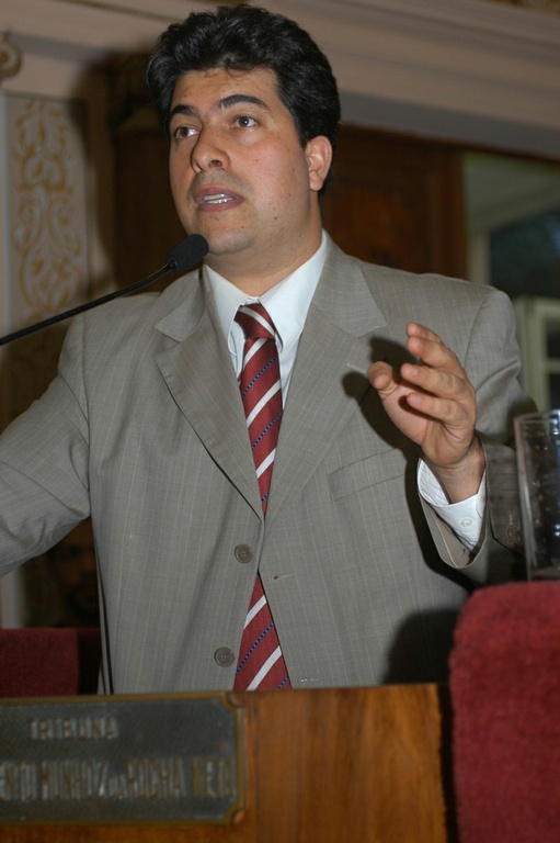 André Passos comenta sanções de Beto Richa 