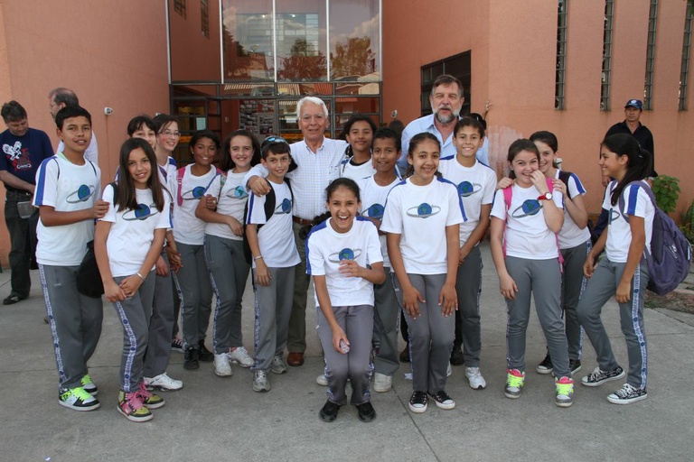 Apontados problemas em prédio de colégio estadual 