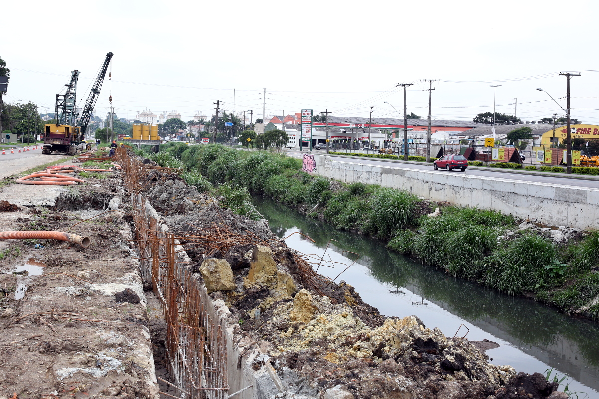 Após alagamentos, audiência pública discutirá obras no rio Pinheirinho