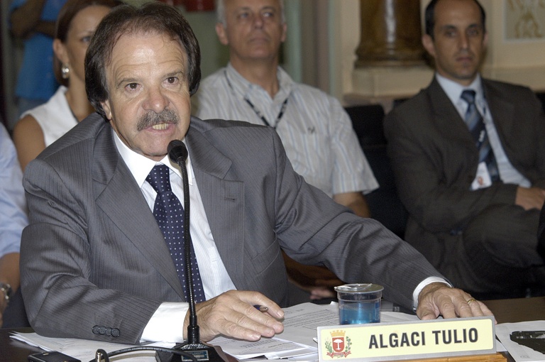 Apresentado substitutivo ao projeto das pulseiras do sexo 