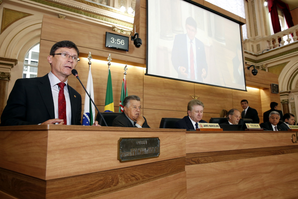 Aprovada a redação final da substituição do cabeamento aéreo 