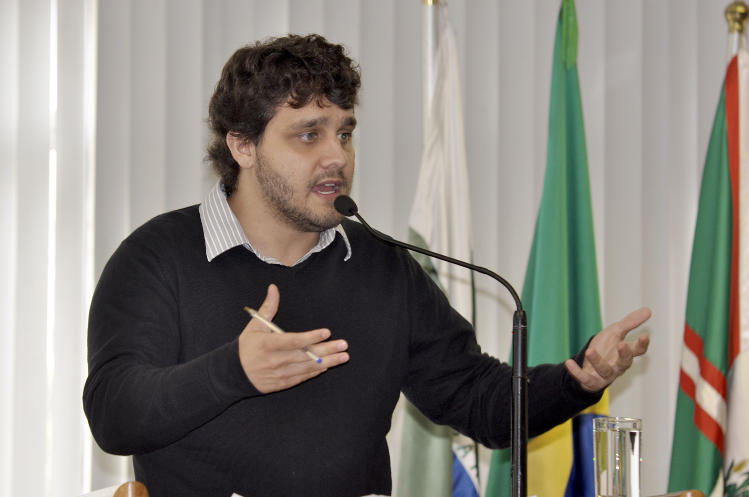 Aprovada alteração em lei para manter rios limpos 