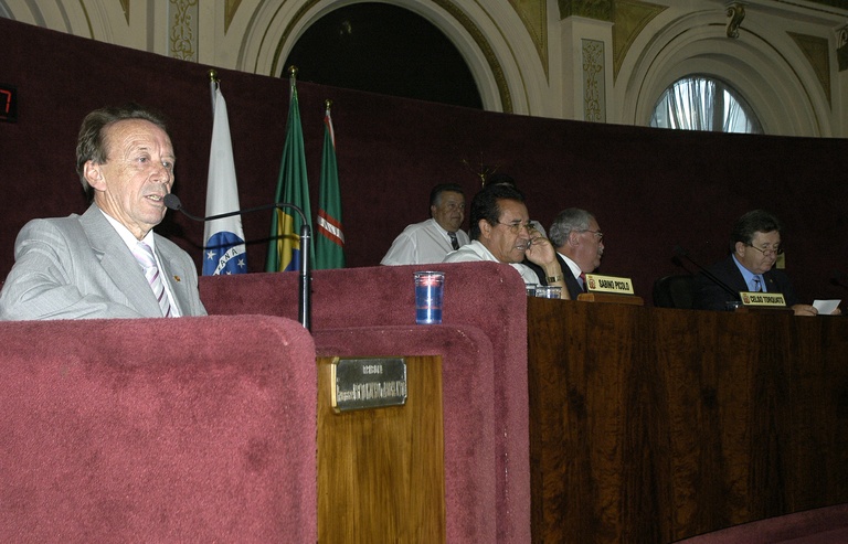 Aprovada cidadania a empresário do turismo 