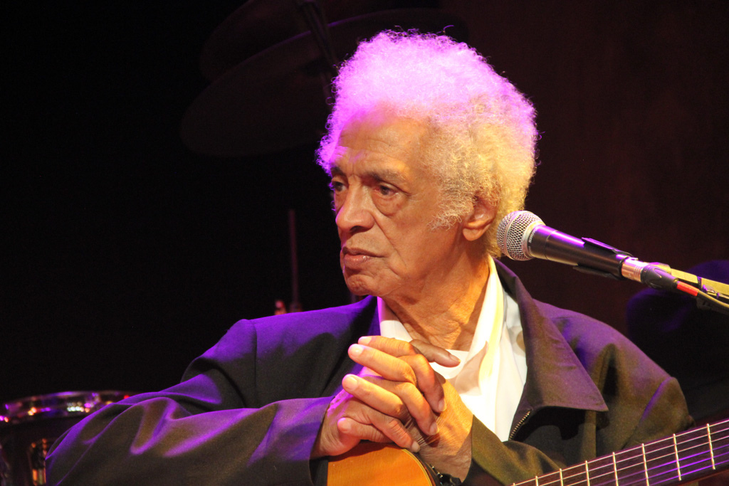 Aprovada Cidadania Honorária de Curitiba ao músico Waltel Branco