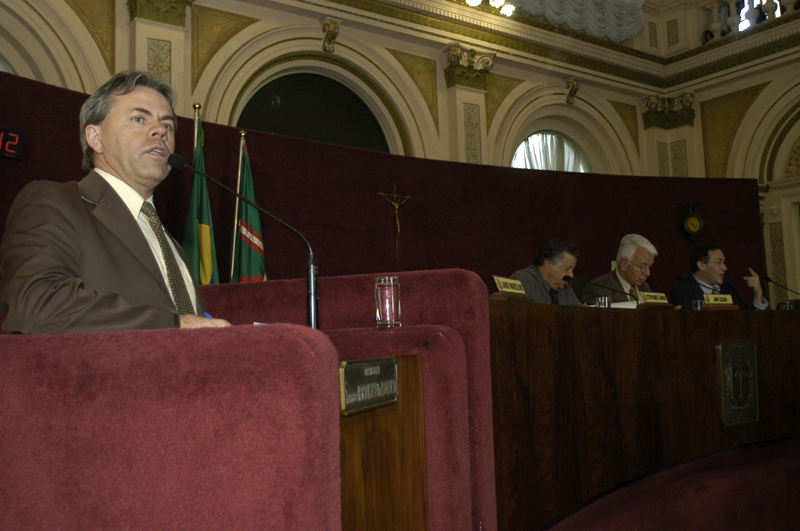 Aprovada gratificação para engenheiros do município 