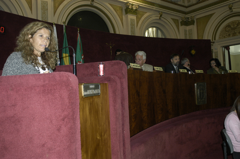 Aprovada homenagem à médica oftalmologista 