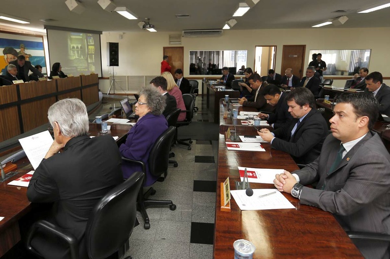 Aprovadas adequações no Fundo Especial da Câmara Municipal 