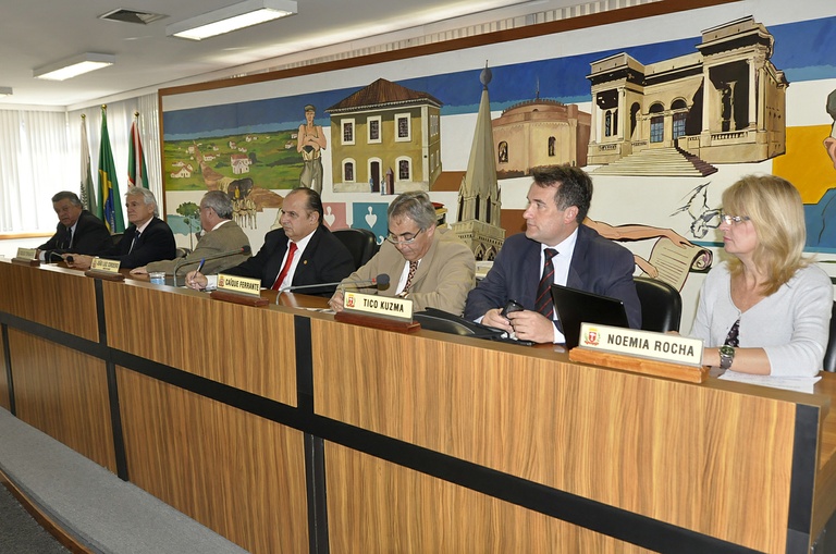 Aprovado em segundo turno projeto que prevê câmeras em bares  