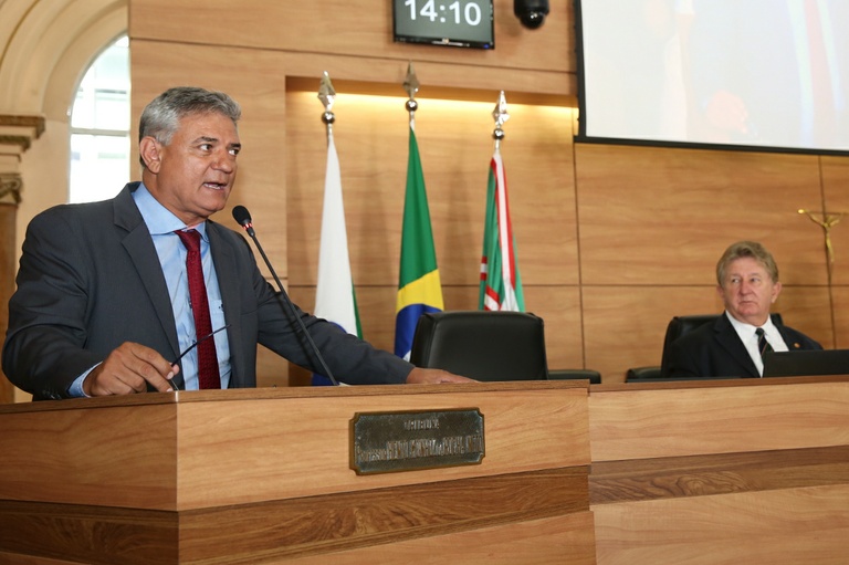 Aprovado prazo de até 20 minutos para atendimento em cartórios