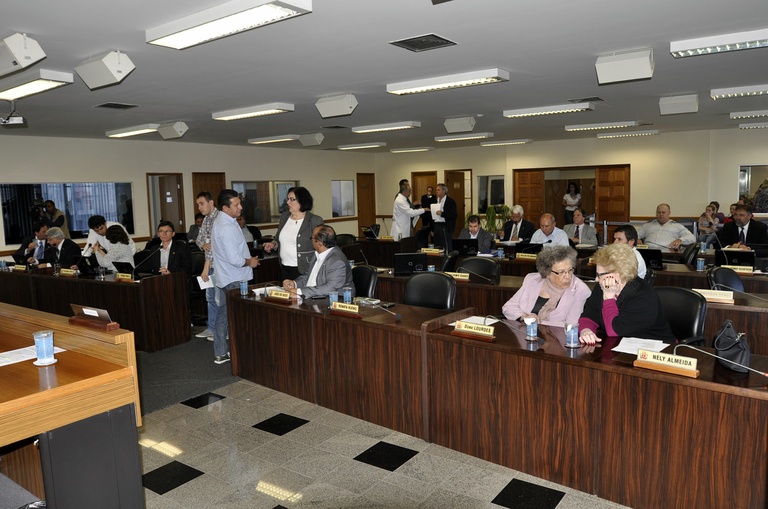 Aprovado projeto relativo a orçamento 