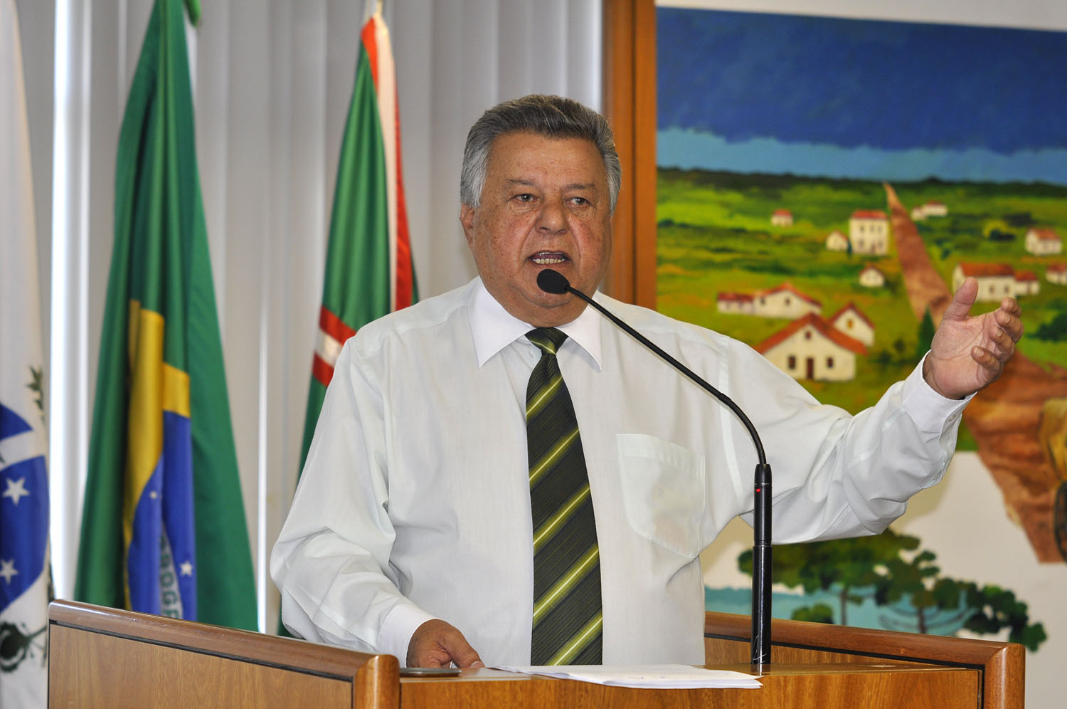 Aprovado projeto sobre licitação do serviço de táxi 