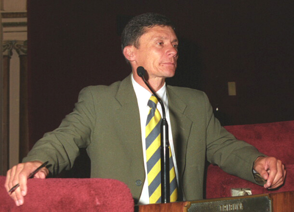 Aprovado projeto sobre software livre 