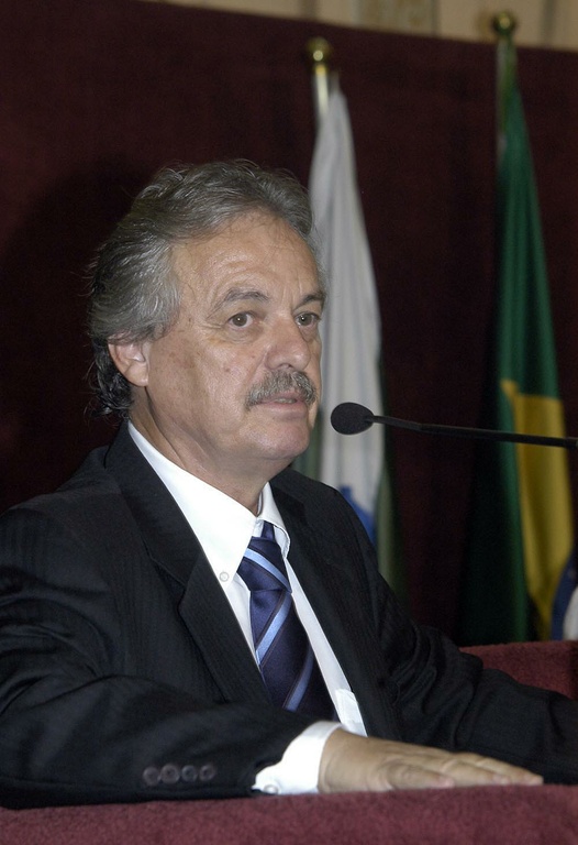 Aprovado reajuste de 6,5% aos servidores municipais 