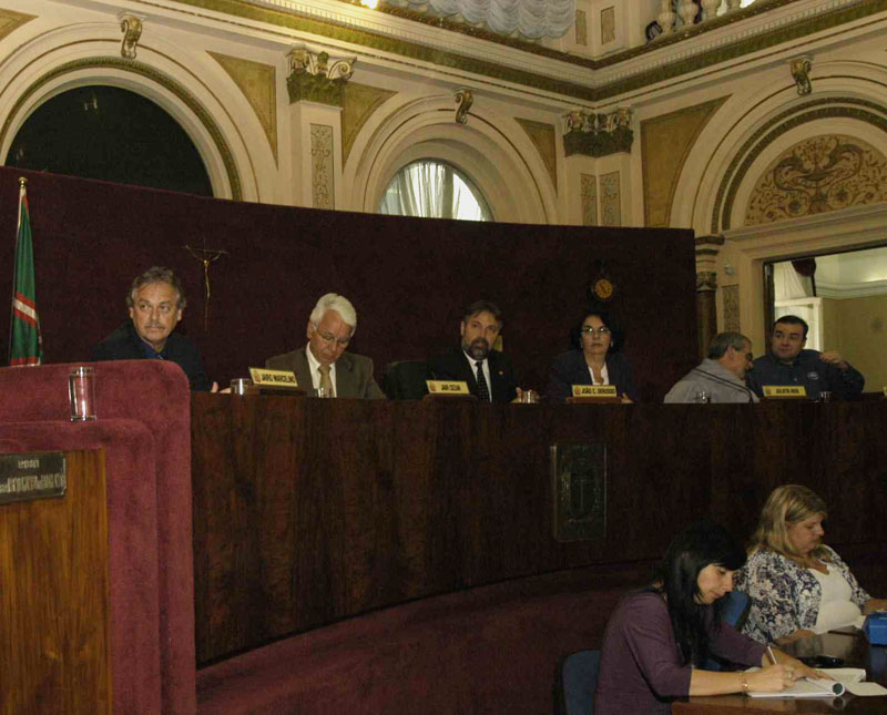 Aprovado ressarcimento a pensionistas e aposentados 