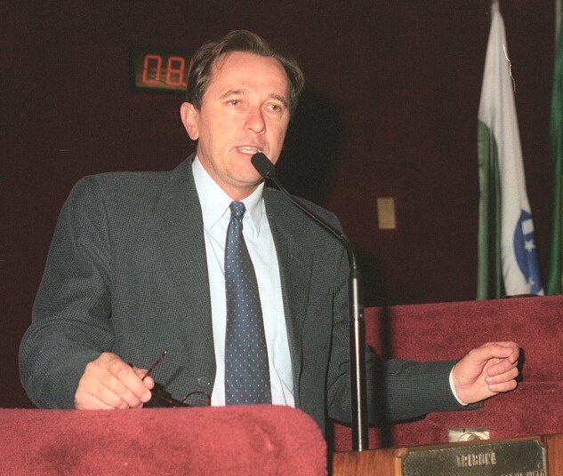 Aprovado título a empresário 