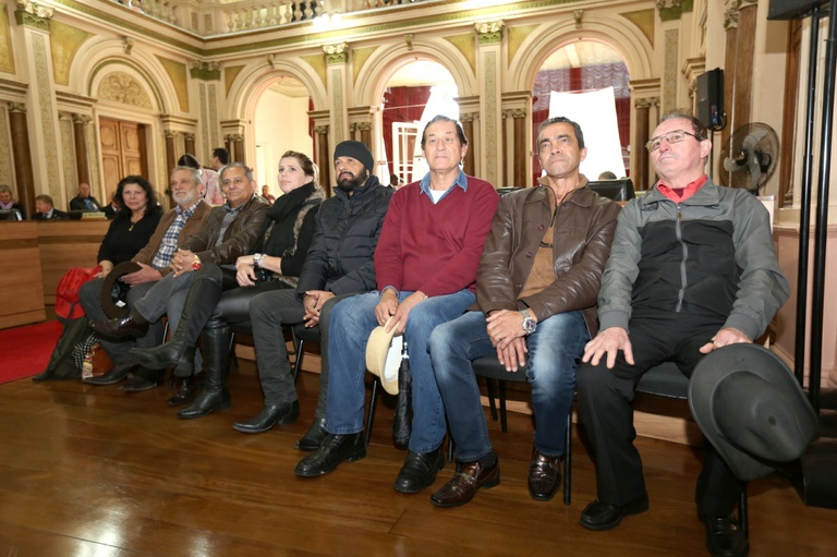 Aprovados outros três projetos da ordem do dia desta terça-feira