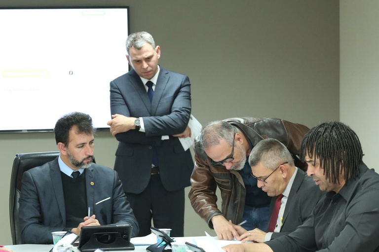 Apto ao plenário desconto para professores em vestibulares