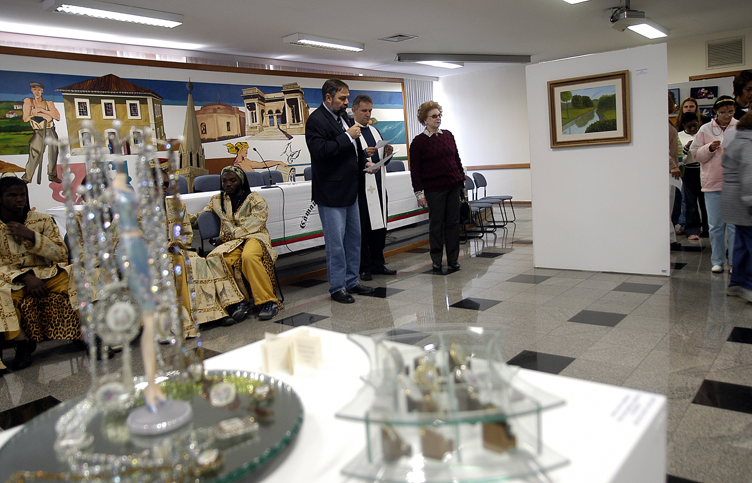 Artistas especiais expõem na Câmara de Curitiba 