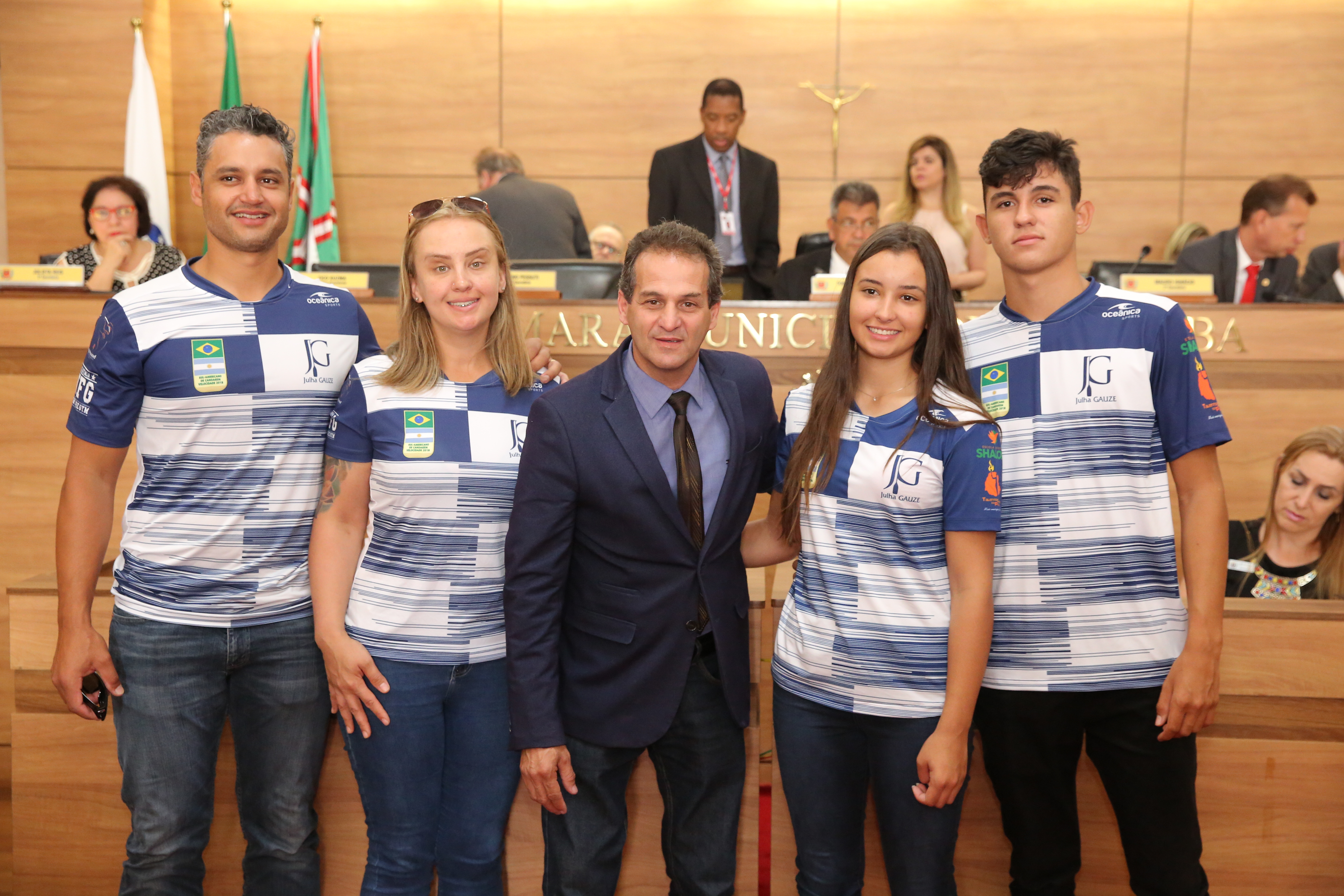 Atletas de Curitiba e delegado do Caso Daniel são homenageados pela CMC