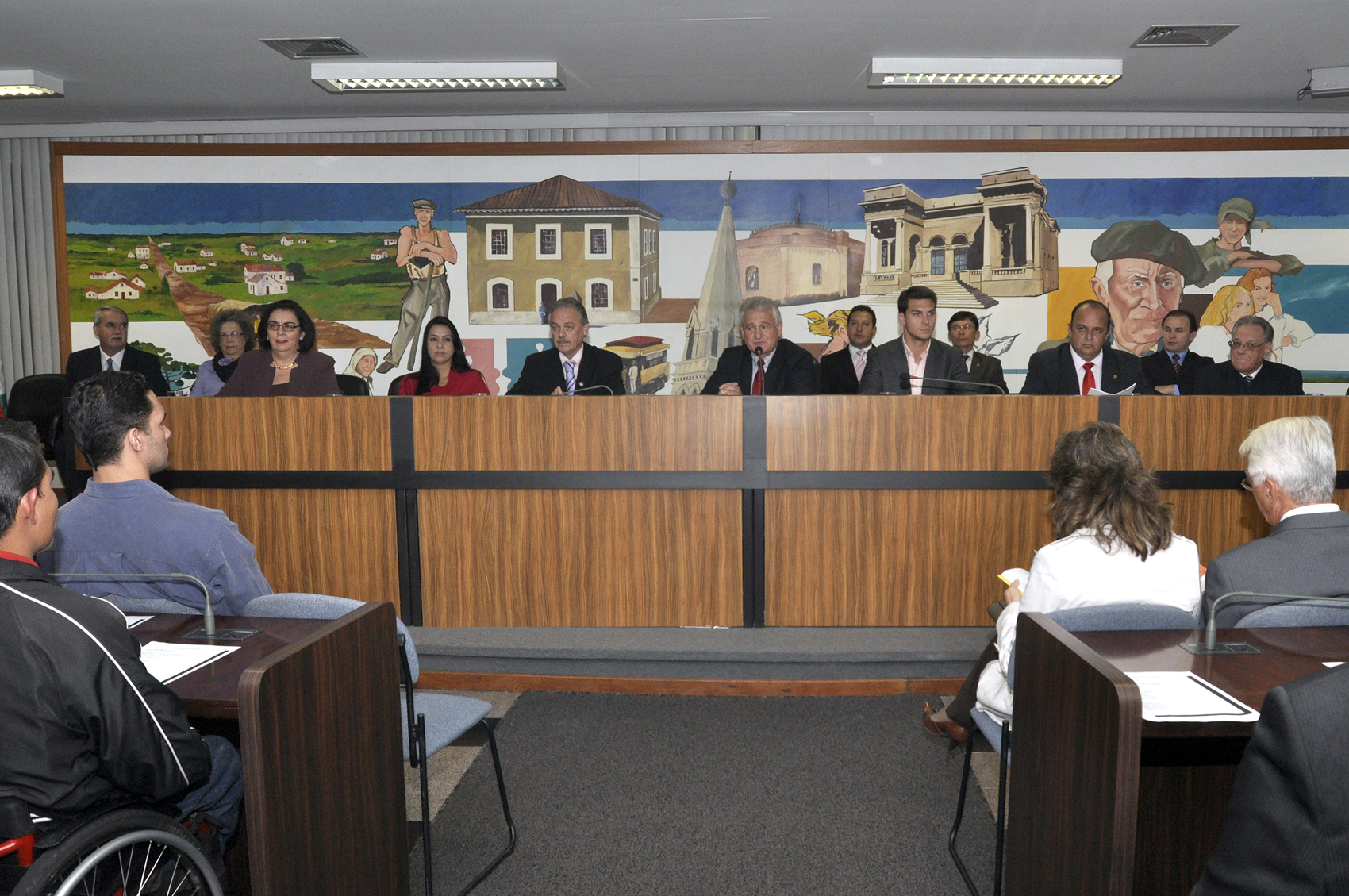 Atletas e empresas recebem prêmios 