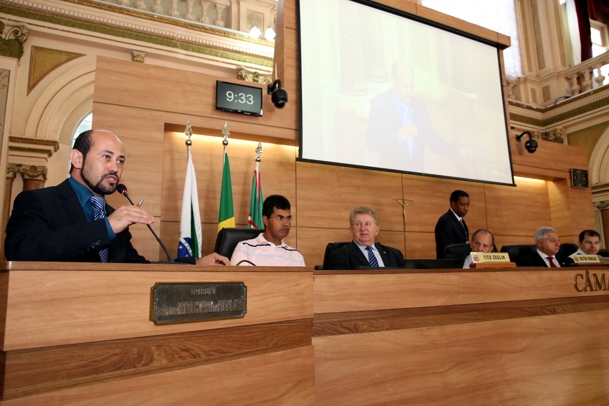 Atletas propõem construção de complexo esportivo de skate